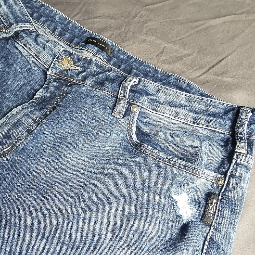 🧡Silver Jeans Women's Distressed Elyse Slim Boot Cut Blue Jeans  20/33